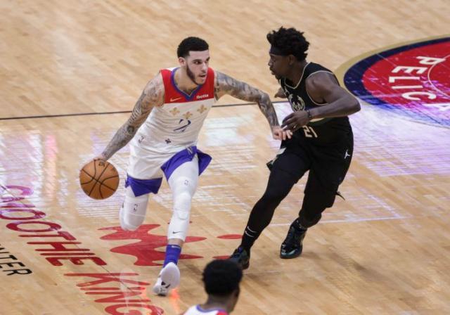 广发体育-单场命中7记三分！鲍尔用强势表现回应交易流言